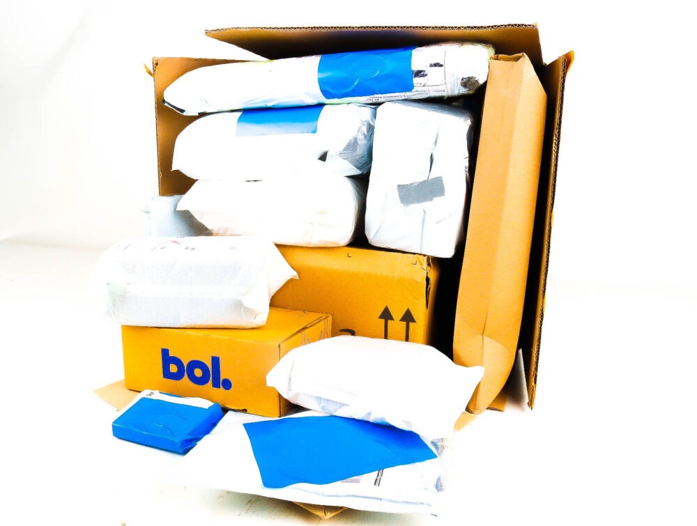 Doos met Verloren Postpakketten