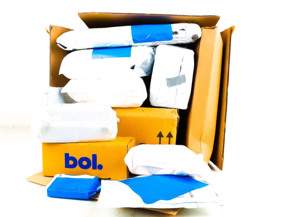 Doos met Verloren Postpakketten