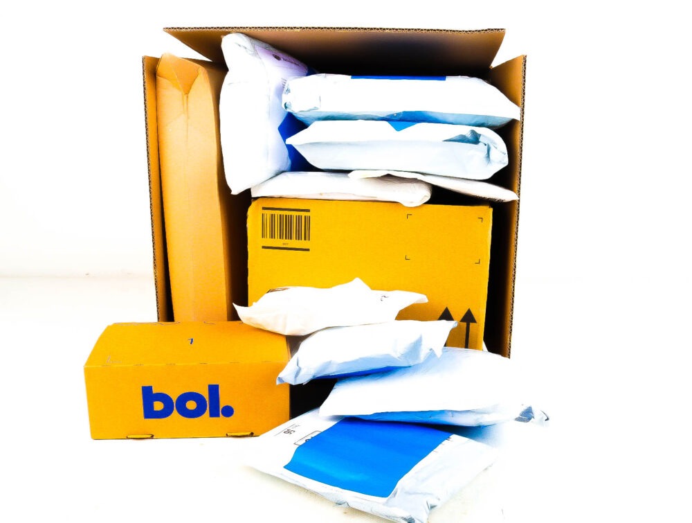 Doos met Verloren Postpakketten