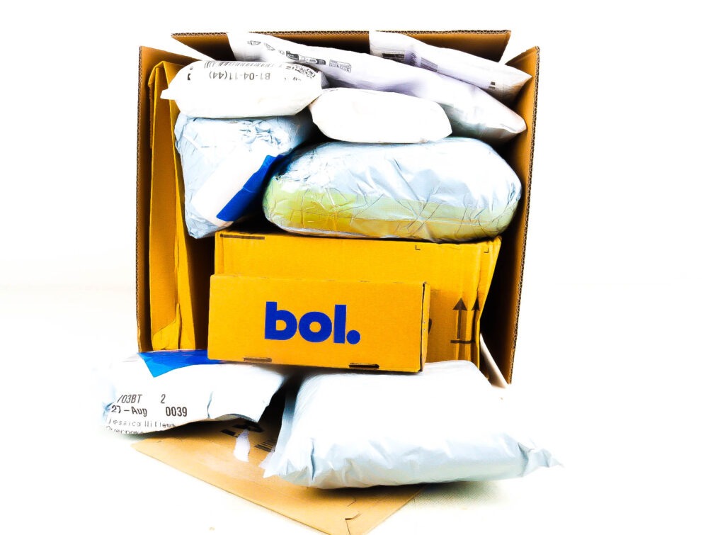 Doos met Verloren Postpakketten