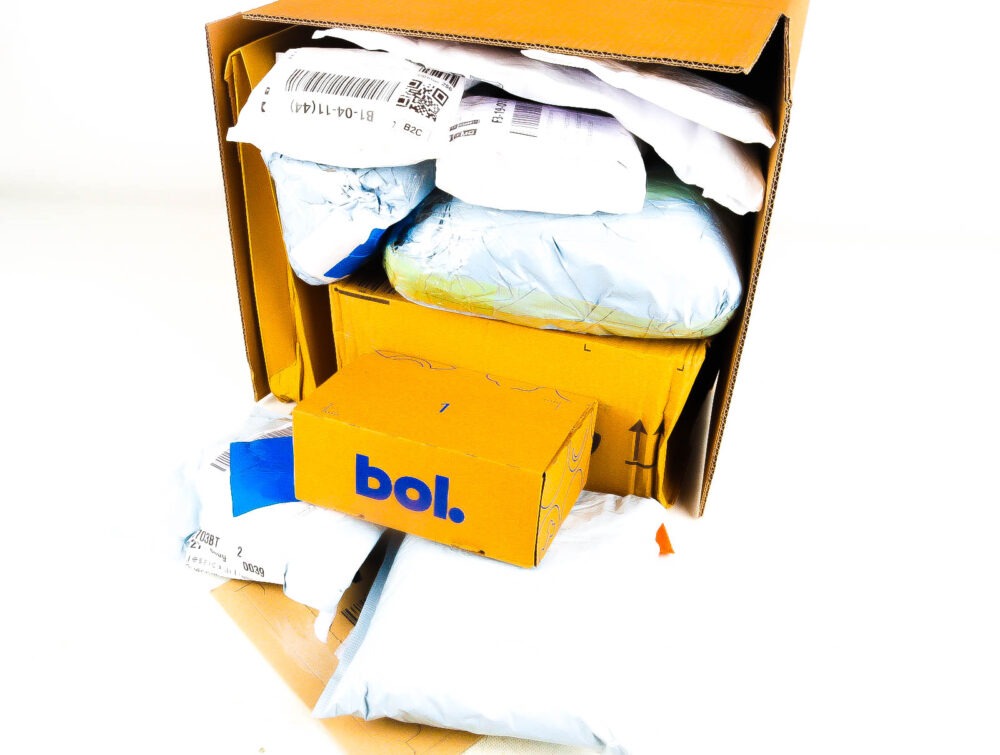 Doos met Verloren Postpakketten