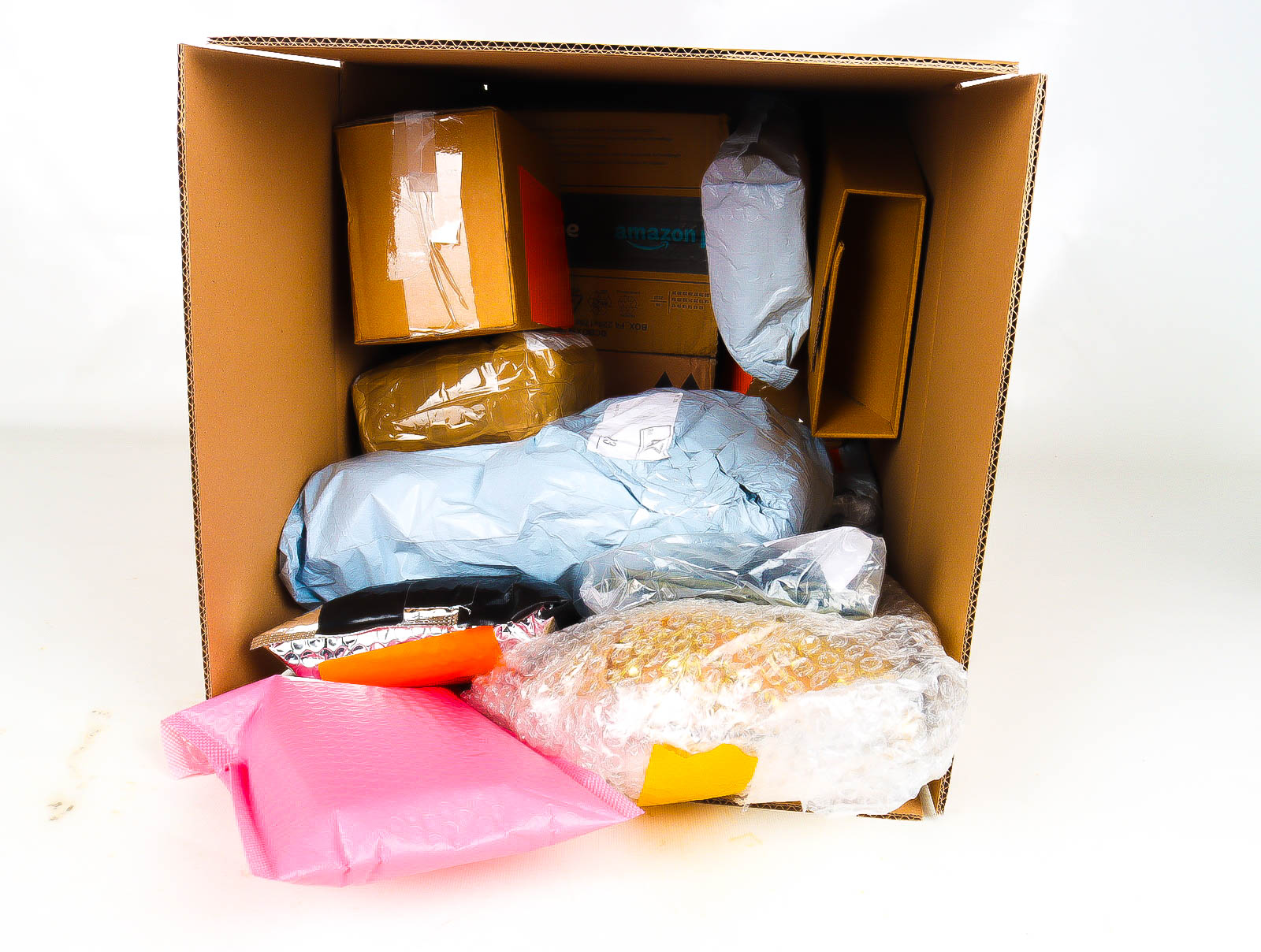 Doos met Verloren & Retour Postpakketten