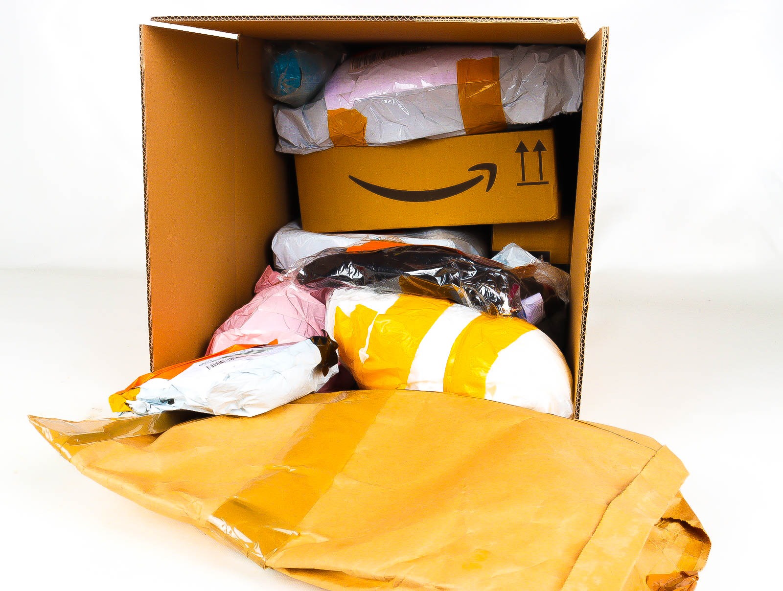 Doos met Verloren & Retour Postpakketten