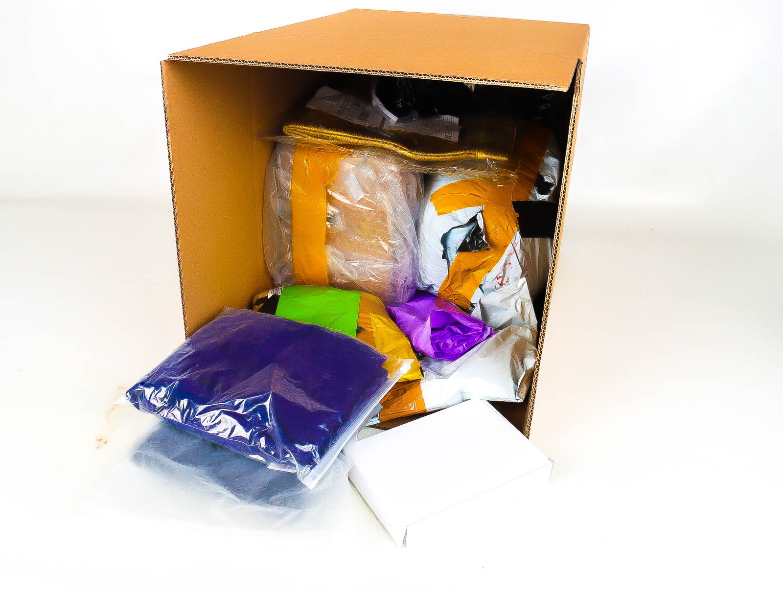 Doos met Verloren & Retour Postpakketten