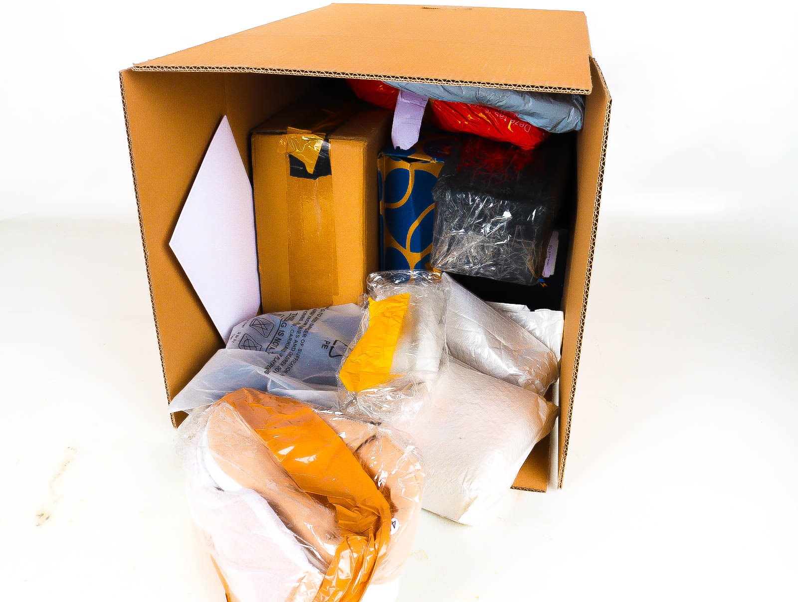 Doos met Verloren & Retour Postpakketten