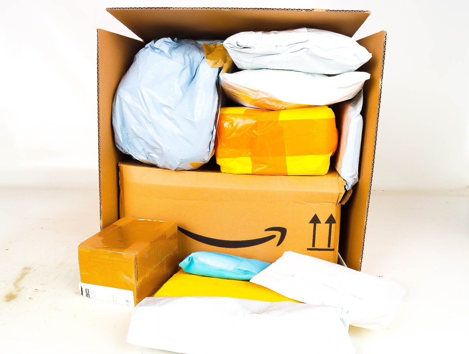 Doos met Verloren & Retour Postpakketten