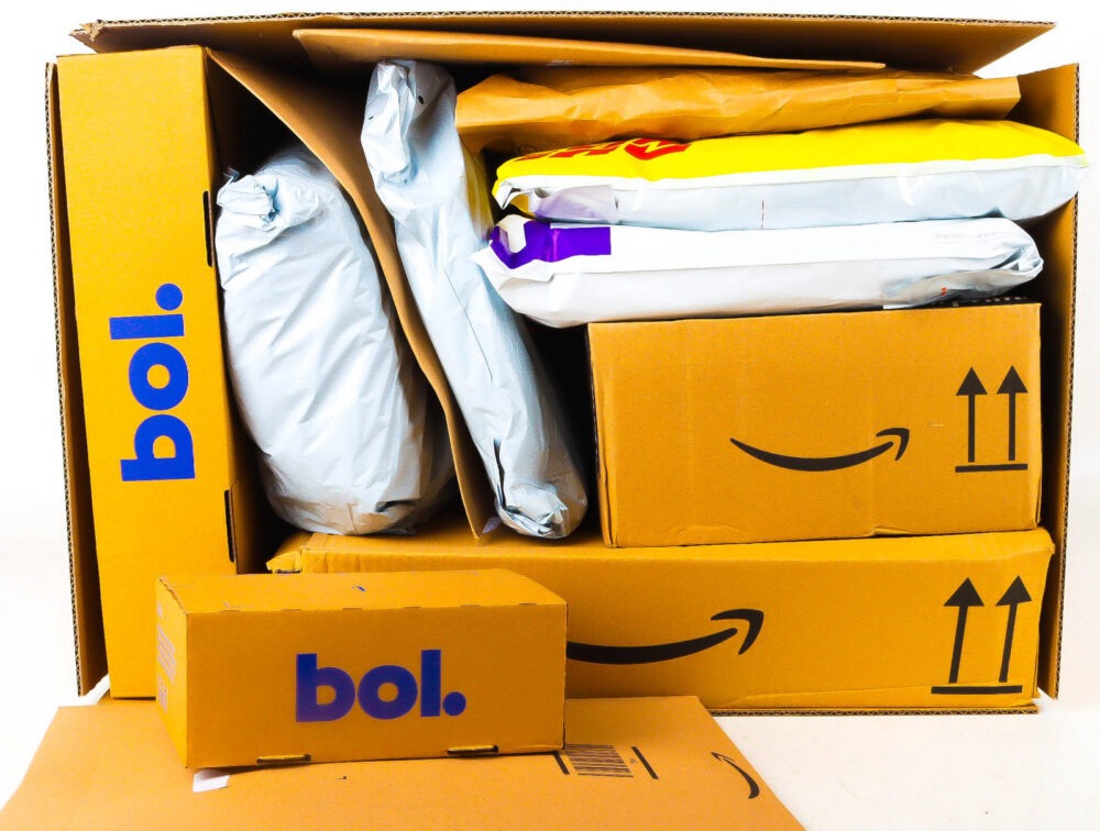 XL Doos met Verloren Postpakketten