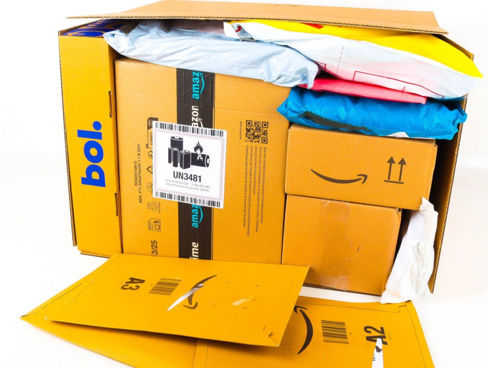 XL Doos met Verloren Postpakketten