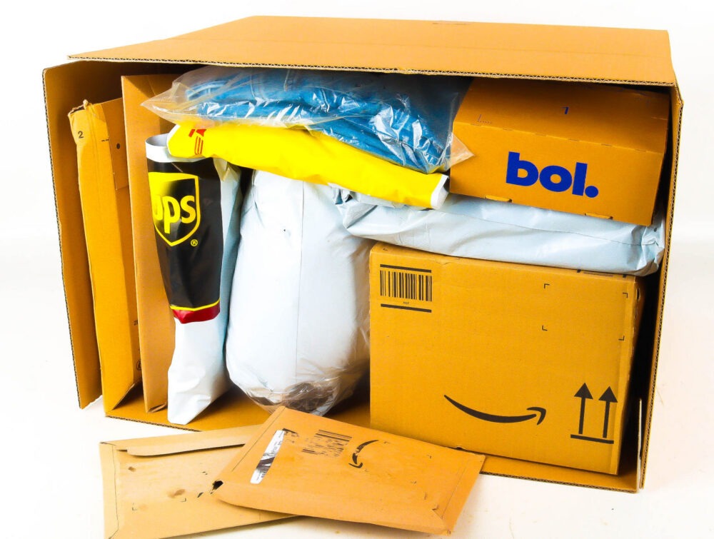 XL Doos met Verloren Postpakketten