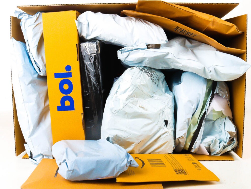 XL Doos met Verloren Postpakketten