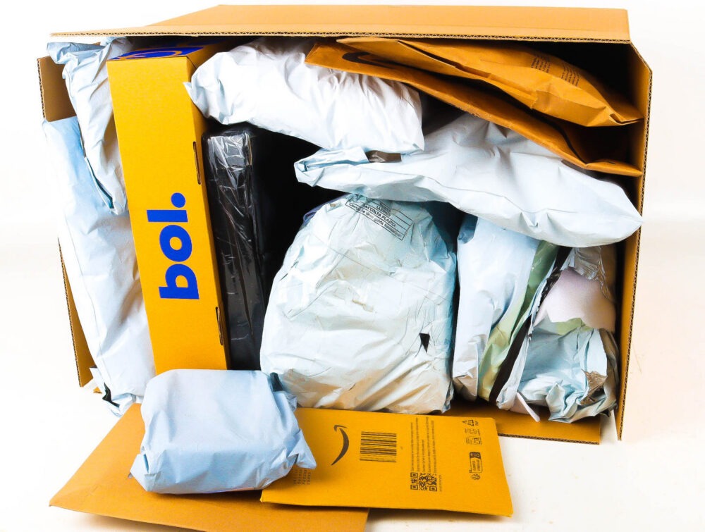 XL Doos met Verloren Postpakketten