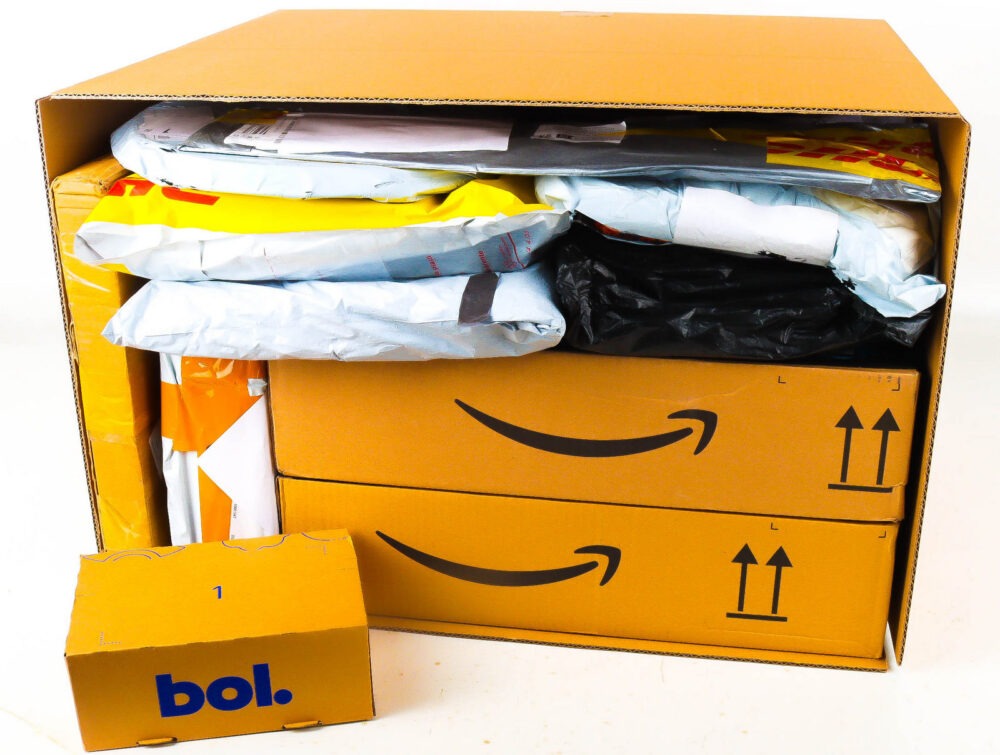 XL Doos met Verloren Postpakketten