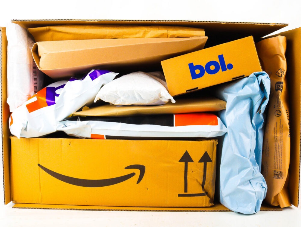 XL Doos met Verloren Postpakketten