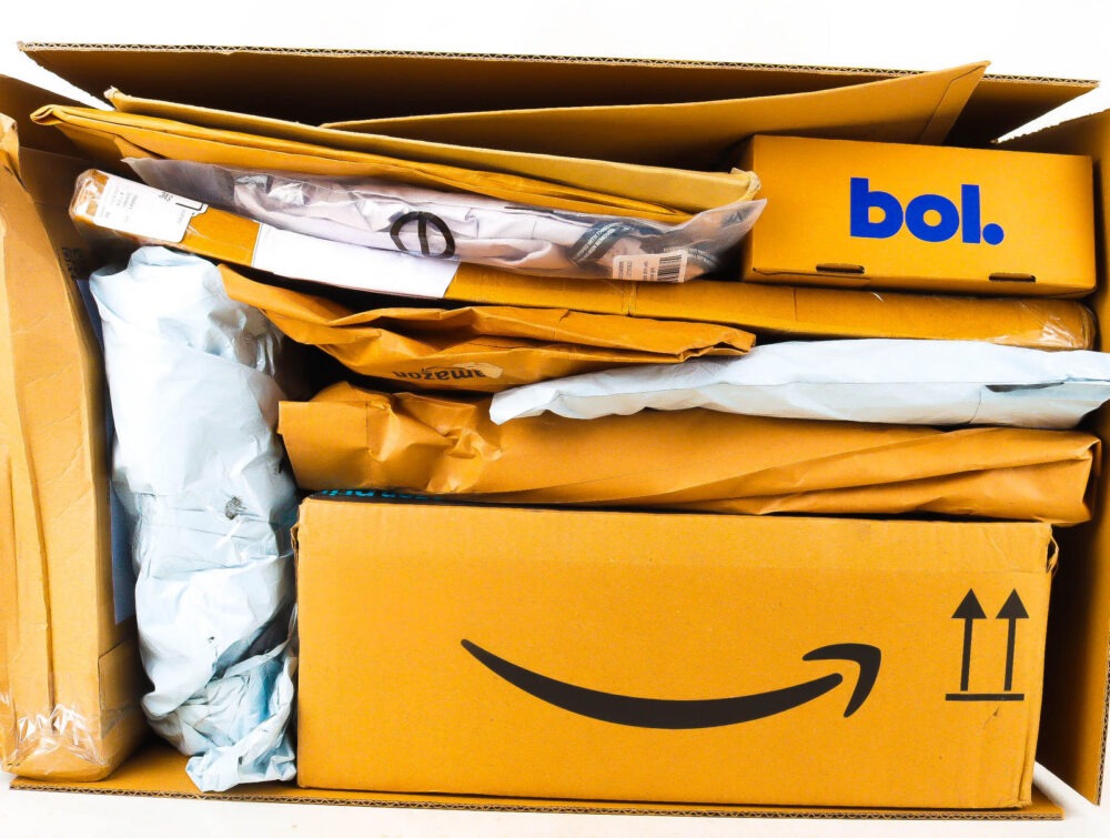 XL Doos met Verloren Postpakketten
