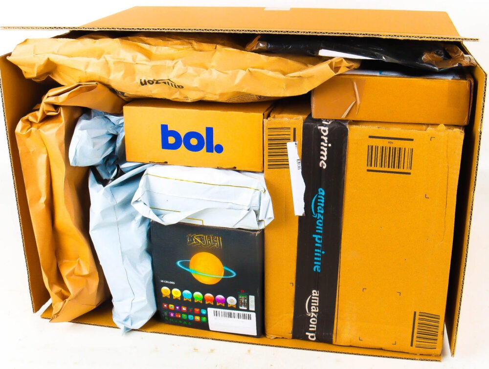 XL Doos met Verloren Postpakketten