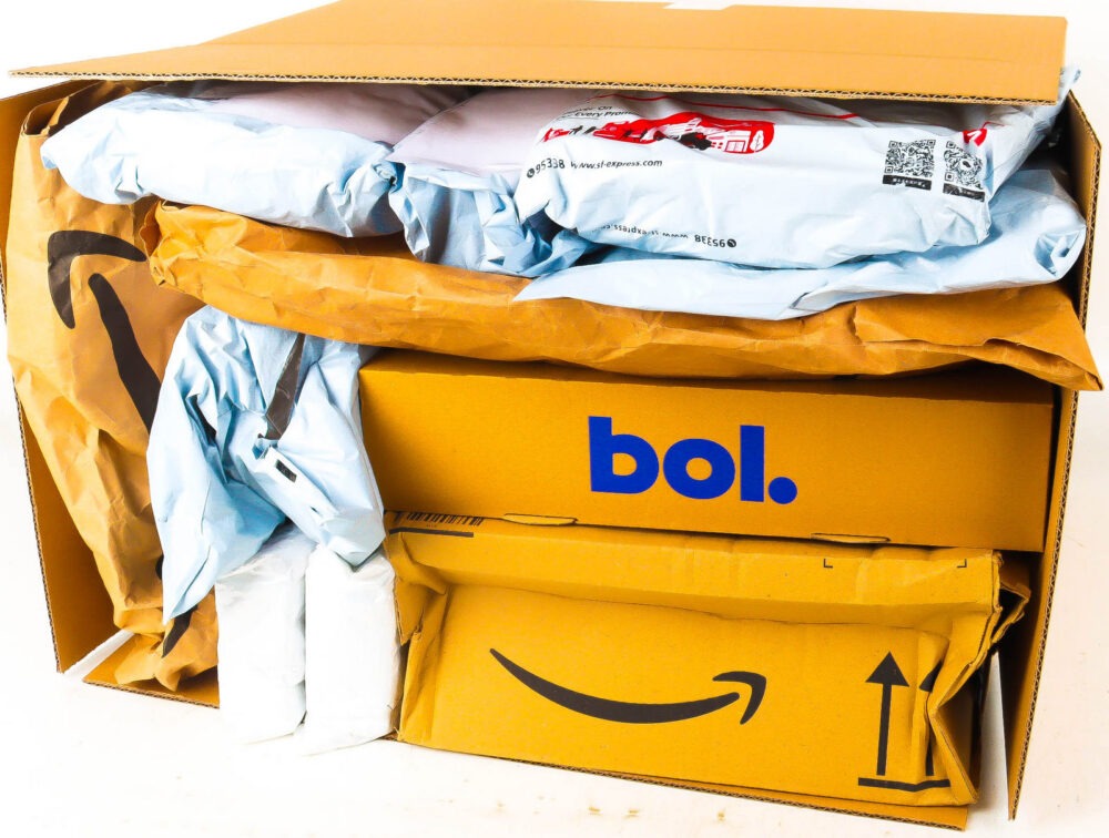 XL Doos met Verloren Postpakketten