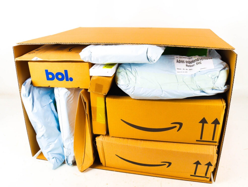 XL Doos met Verloren Postpakketten