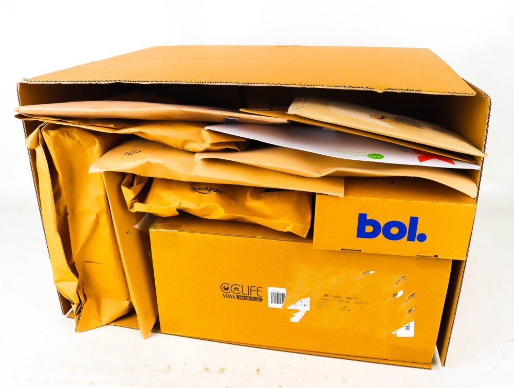 XL Doos met Verloren Postpakketten
