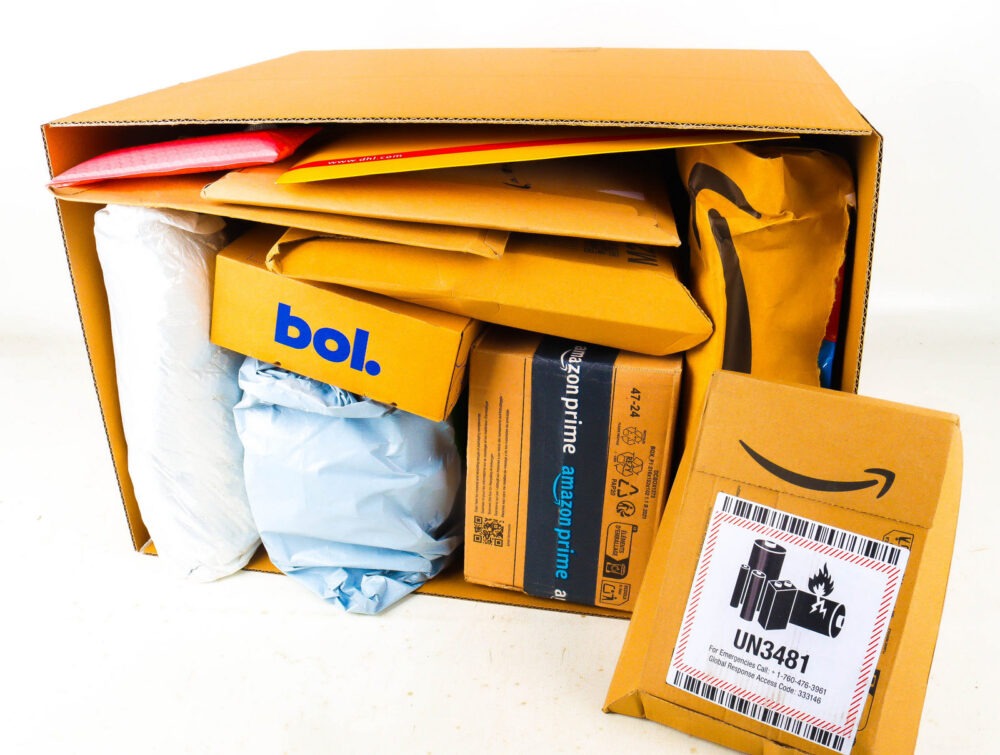 XL Doos met Verloren Postpakketten