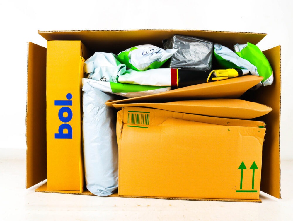 XL Doos met Verloren Postpakketten