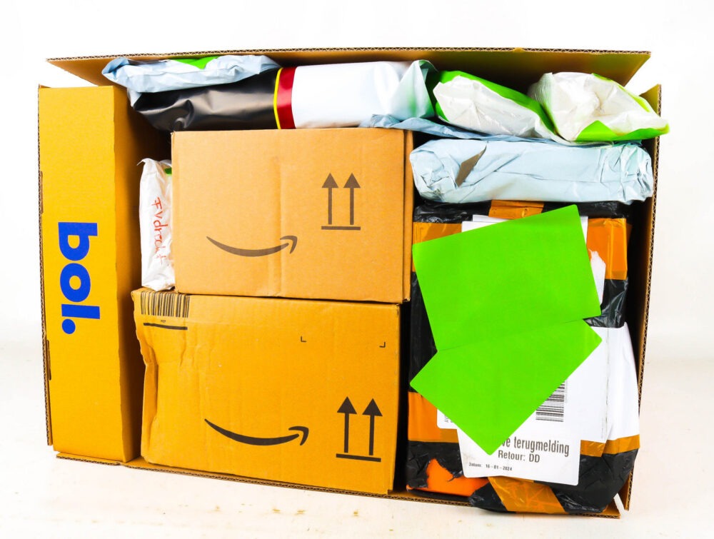 XL Doos met Verloren Postpakketten