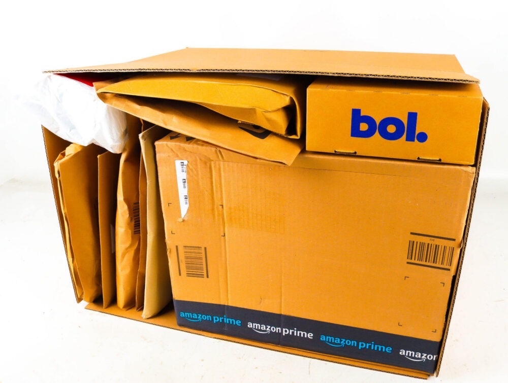 XL Doos met Verloren Postpakketten