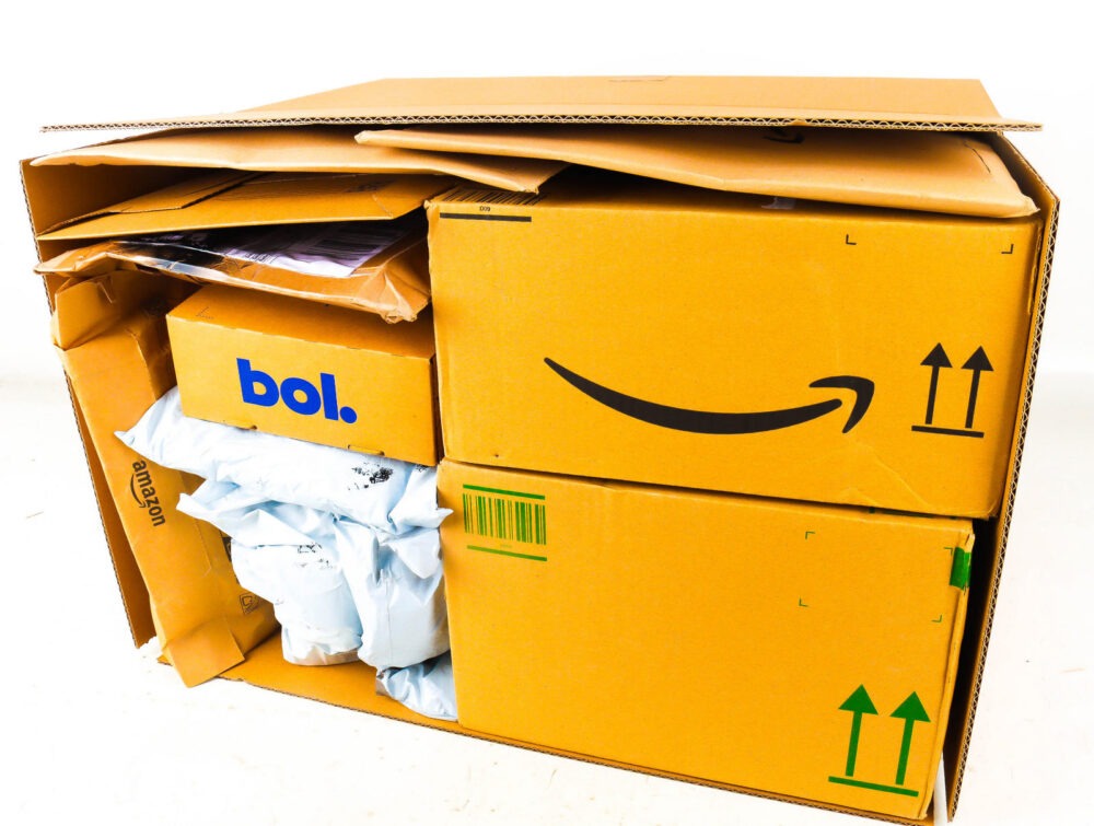 XL Doos met Verloren Postpakketten