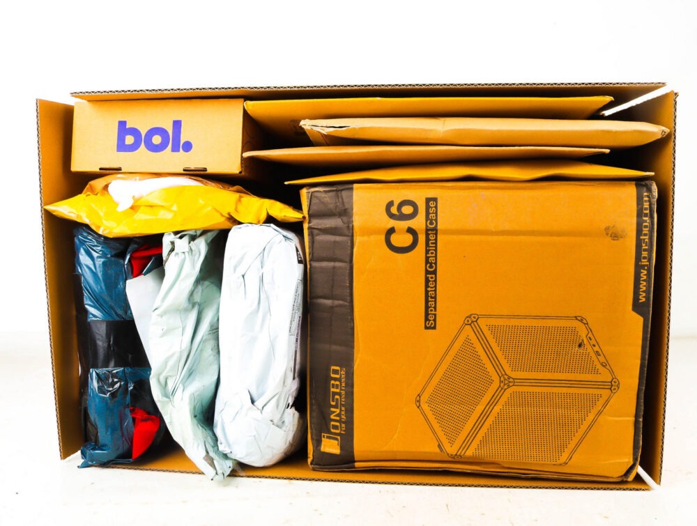 XL Doos met Verloren Postpakketten