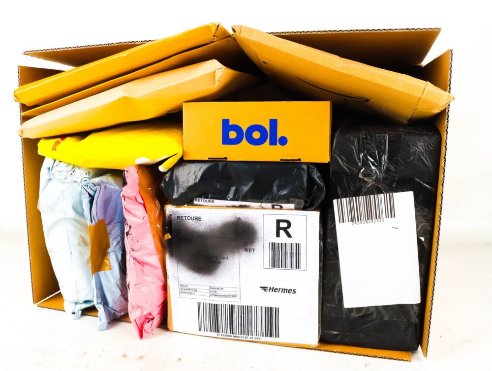 XL Doos met Verloren Postpakketten