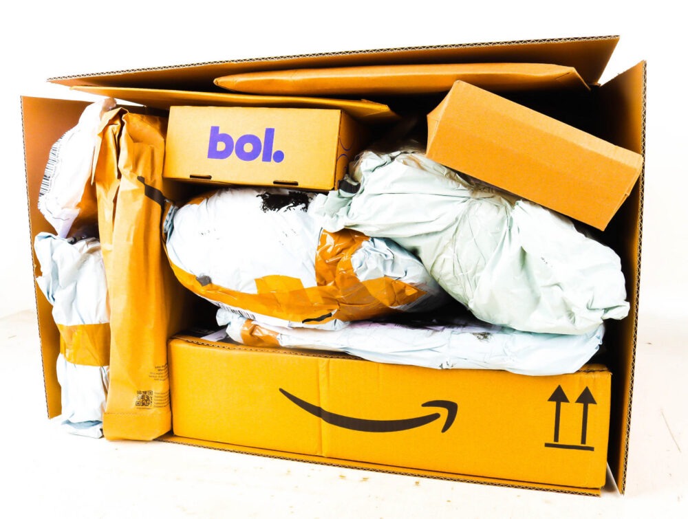 XL Doos met Verloren Postpakketten