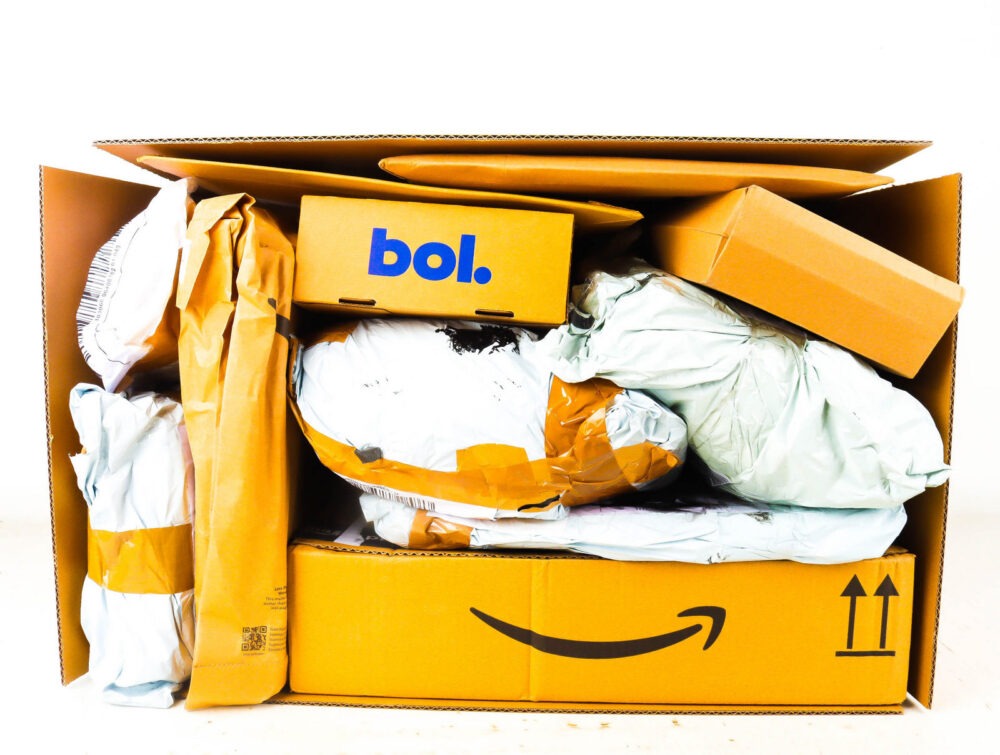 XL Doos met Verloren Postpakketten