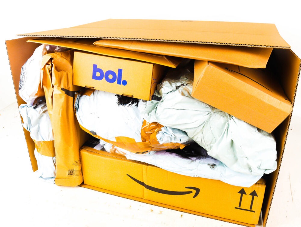 XL Doos met Verloren Postpakketten