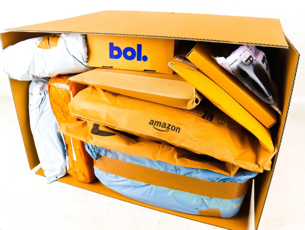 XL Doos met Verloren Postpakketten