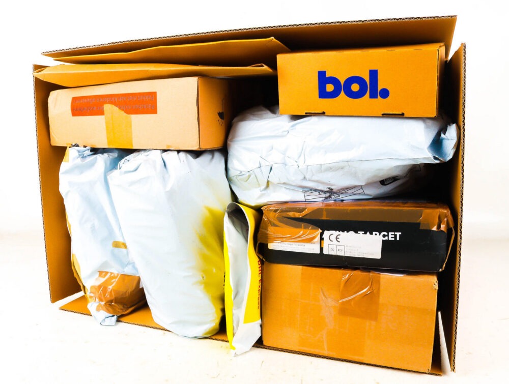 XL Doos met Verloren Postpakketten