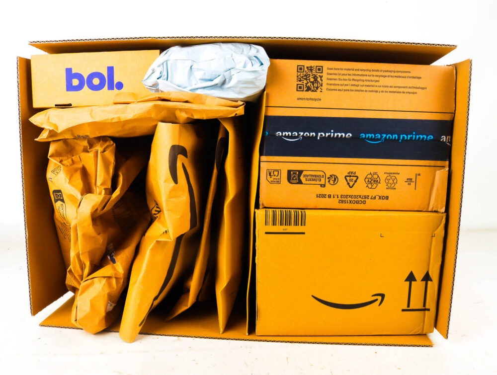 XL Doos met Verloren Postpakketten