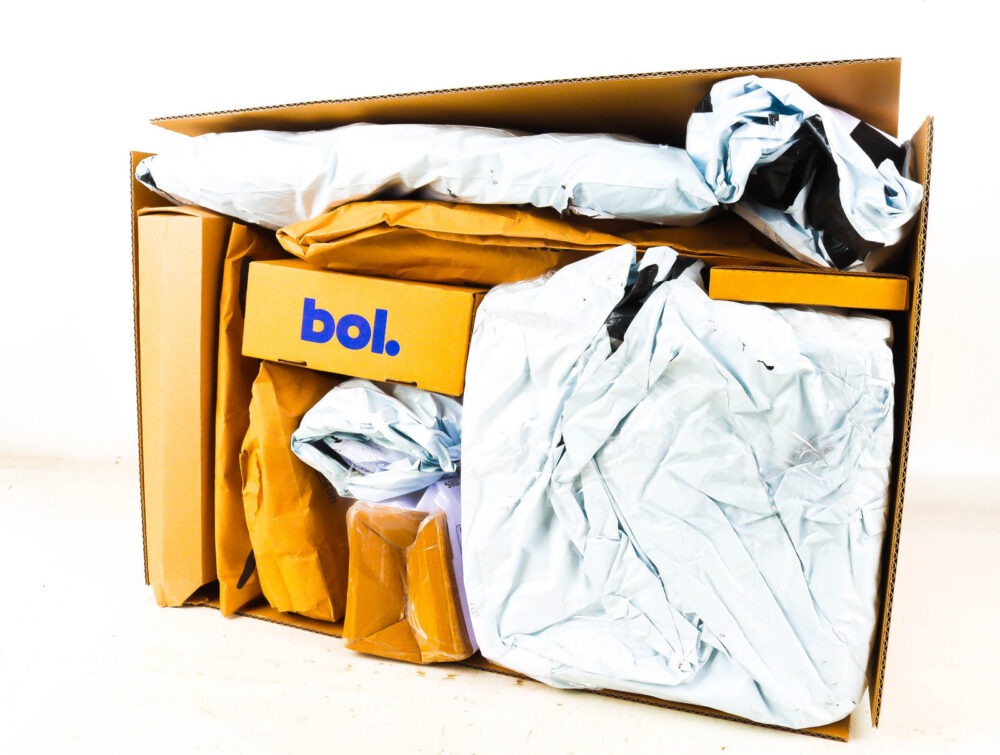 XL Doos met Verloren Postpakketten