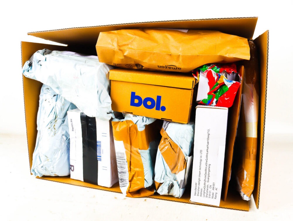 XL Doos met Verloren Postpakketten