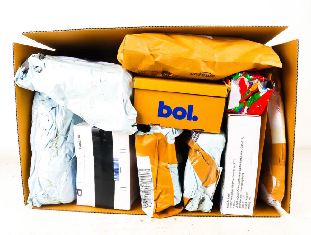 XL Doos met Verloren Postpakketten