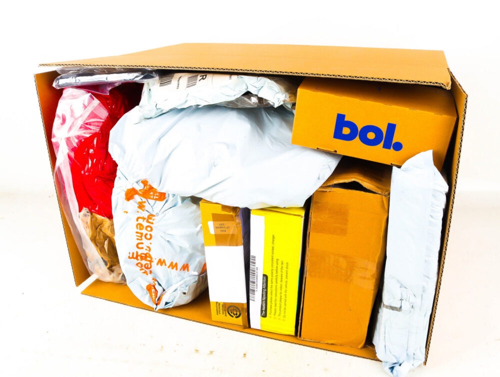 XL Doos met Verloren Postpakketten