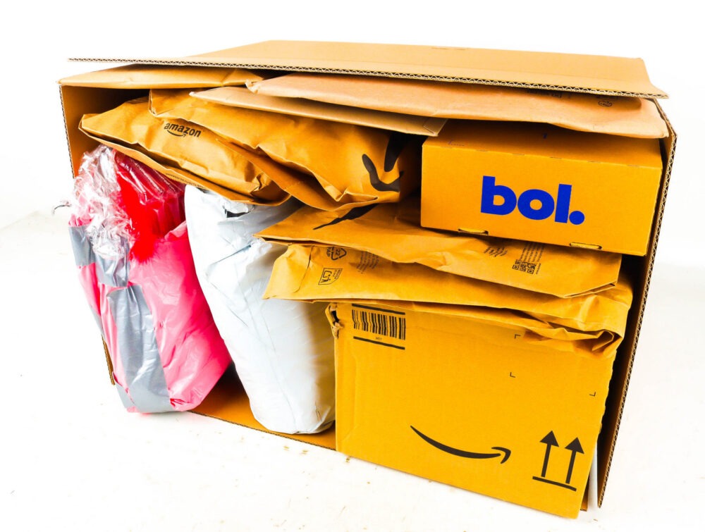 XL Doos met Verloren Postpakketten