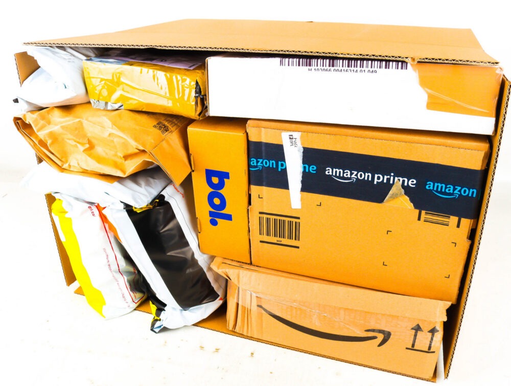 XL Doos met Verloren Postpakketten