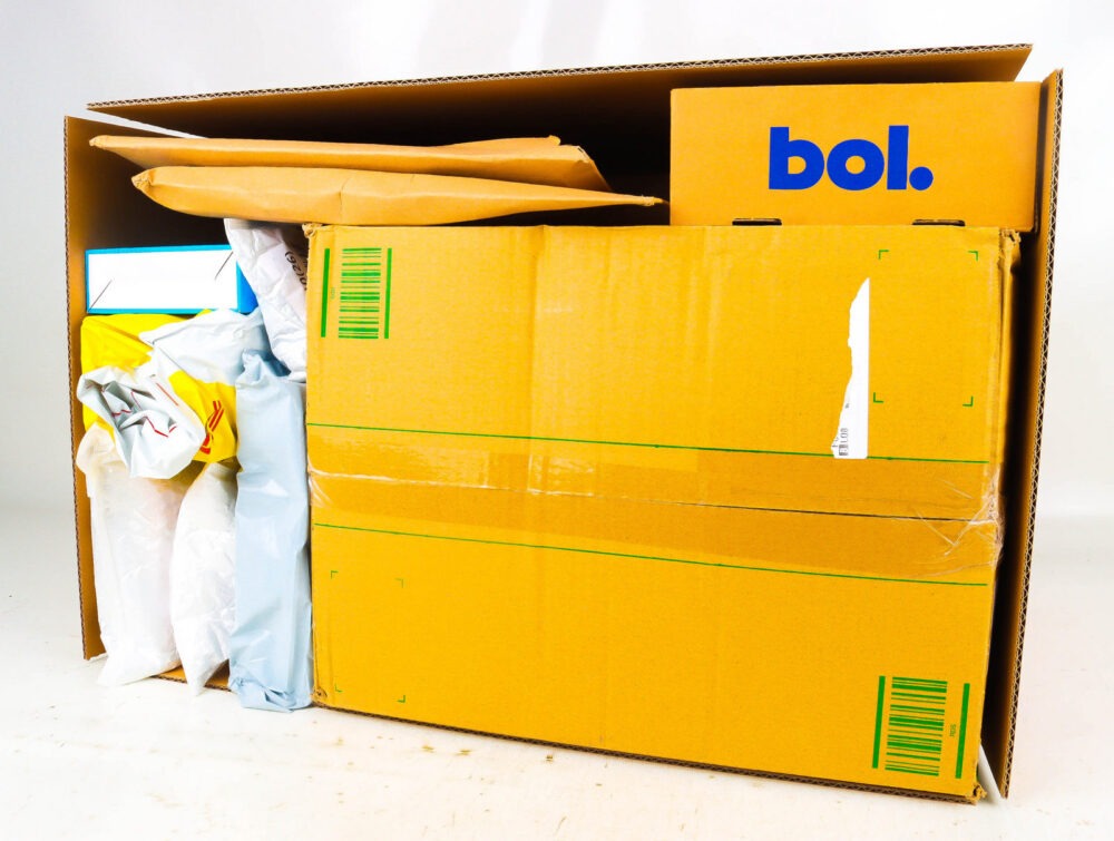 XL Doos met Verloren Postpakketten