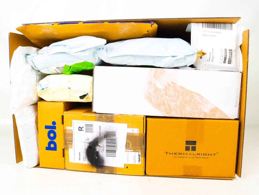 XL Doos met Verloren Postpakketten
