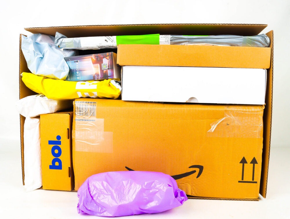 XL Doos met Verloren Postpakketten