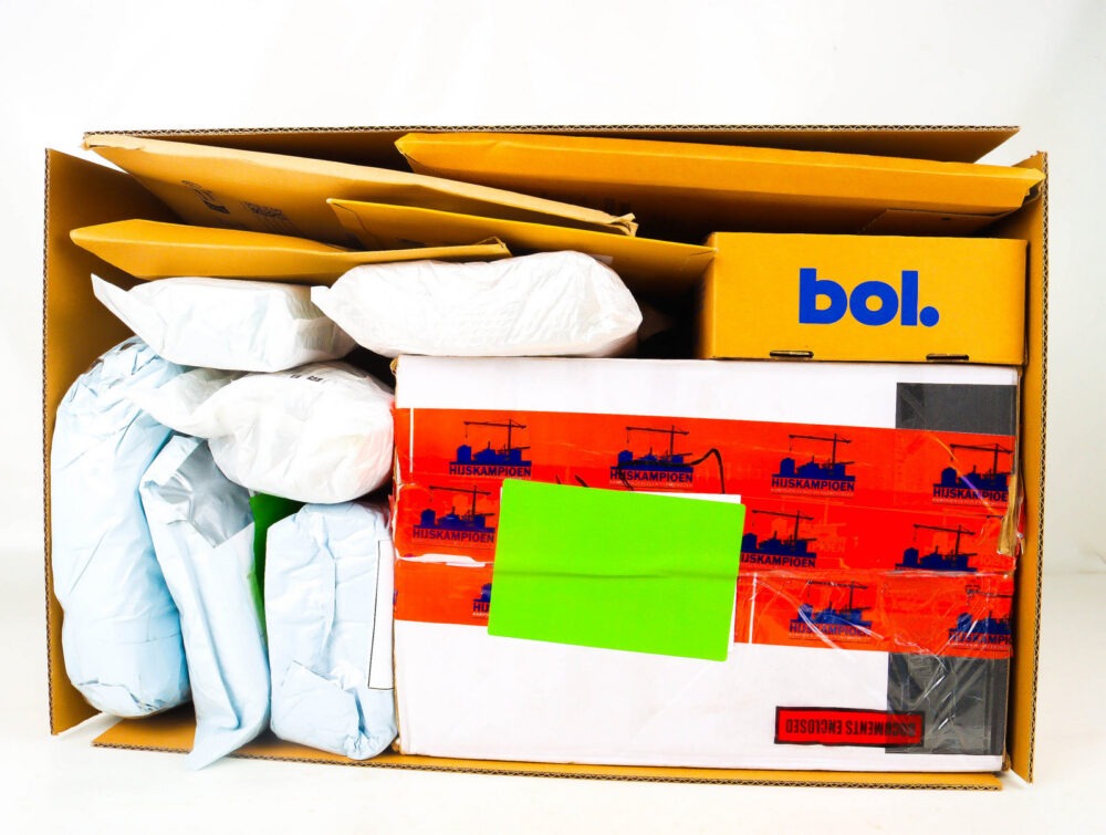 XL Doos met Verloren Postpakketten