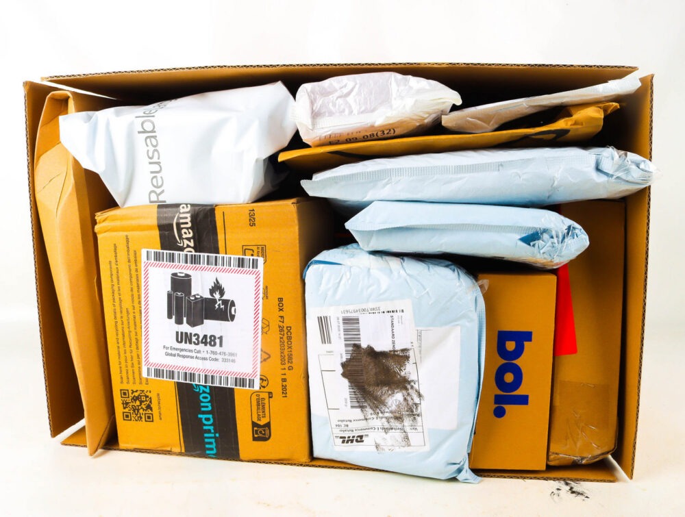 XL Doos met Verloren Postpakketten