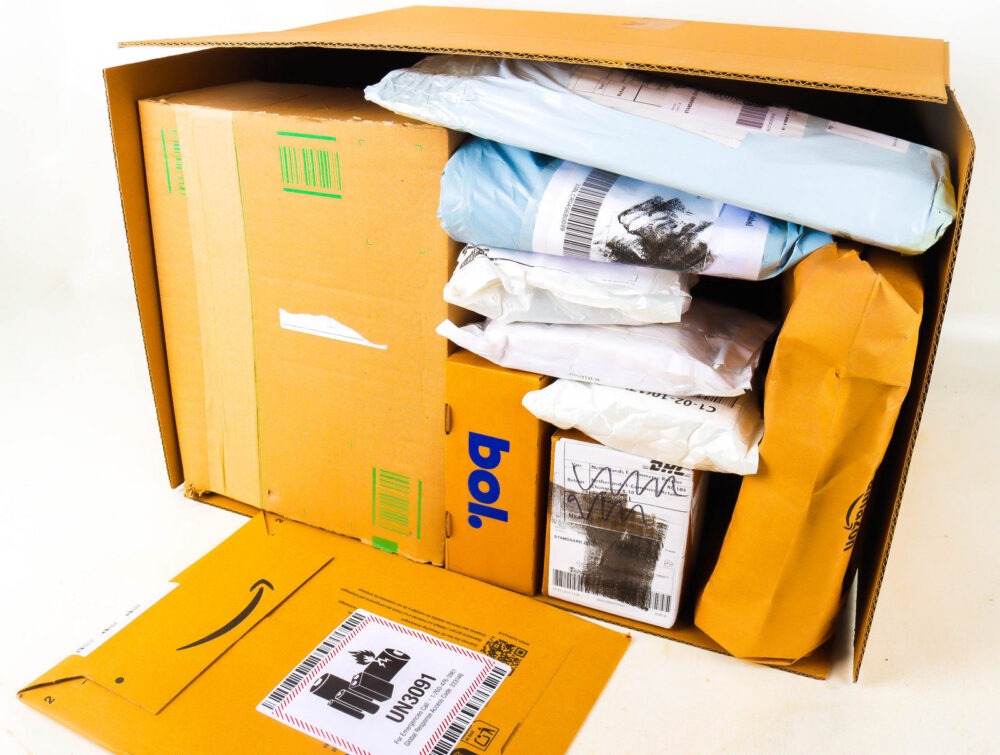 XL Doos met Verloren Postpakketten