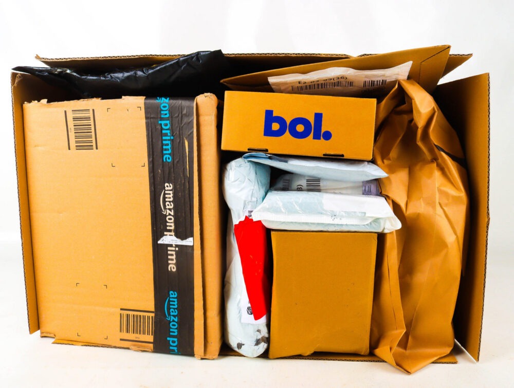 XL Doos met Verloren Postpakketten