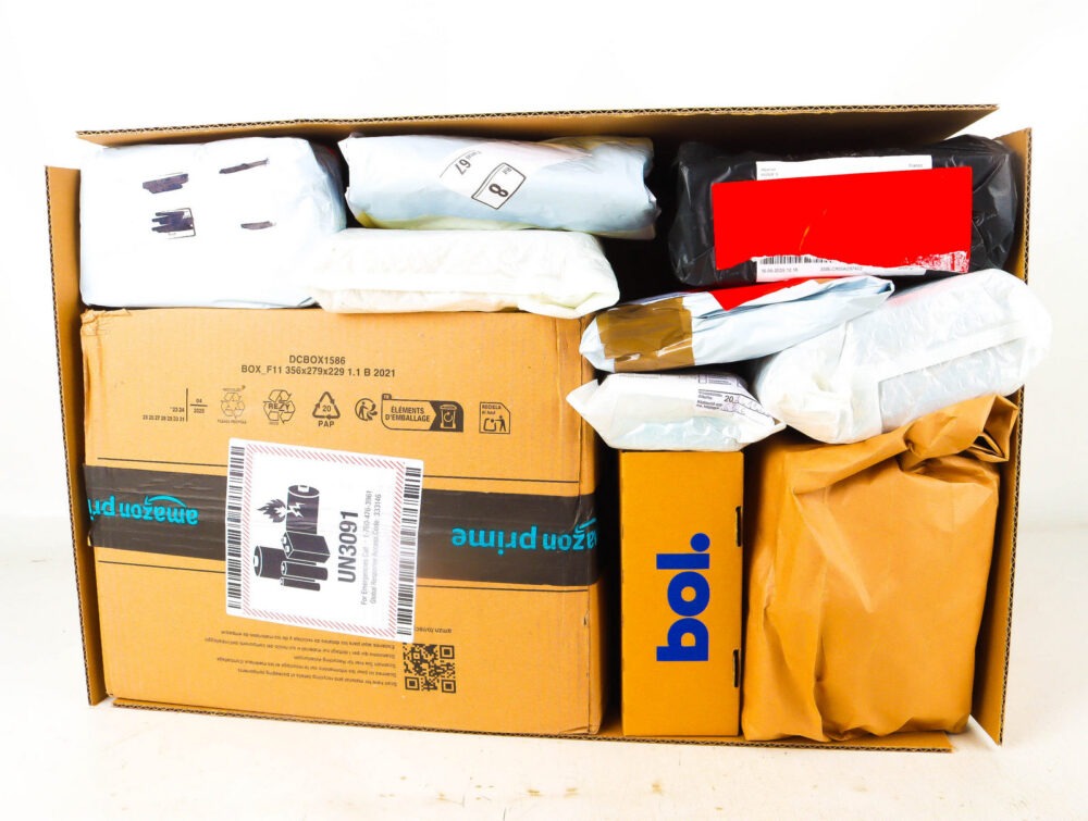 XL Doos met Verloren Postpakketten