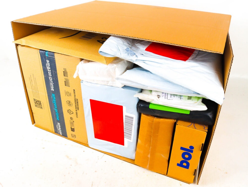 XL Doos met Verloren Postpakketten